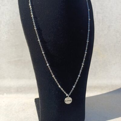 Collier LOVE